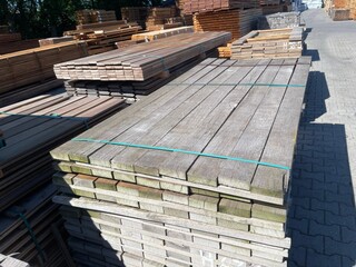 Ca. 153x Guyana Teak Planken Fijnbezaagd, 33x108mm, lengte 215cm